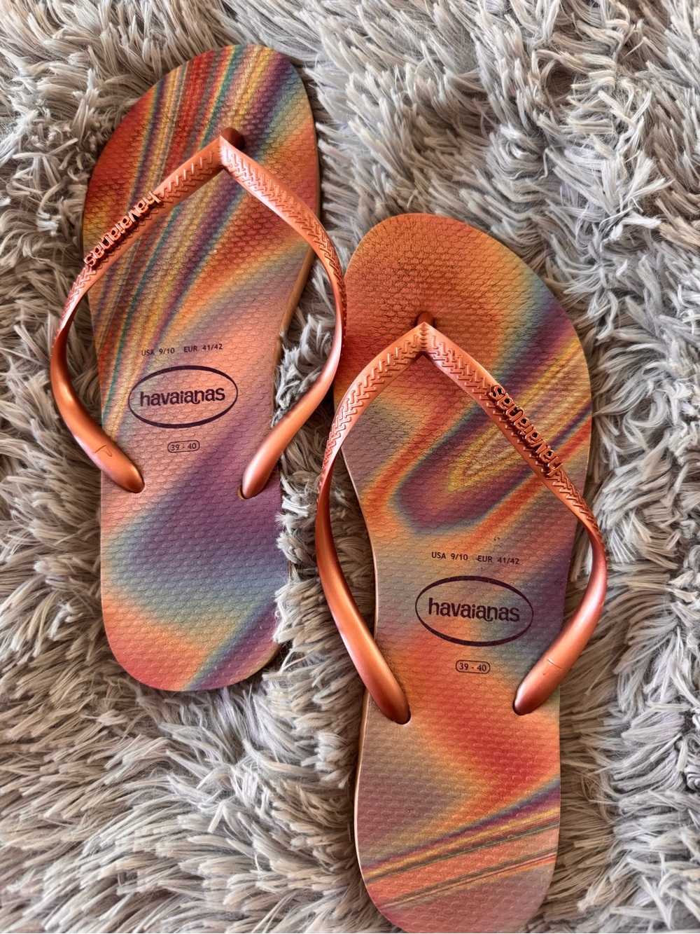 Havaianas Multicolor Swirl Flip Flops - Pink Straps